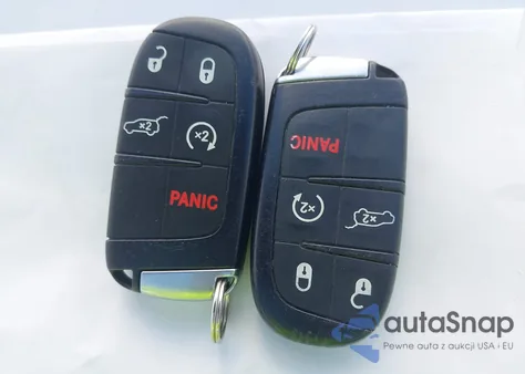 2017 Jeep Grand Cherokee Overland 4X4 from USA, damaged, VIN 1C4RJFCGXHC876178